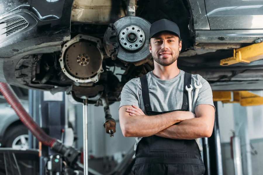 Signs Your Vehicle Needs a Transmission Diagnostic Check in Van Nuys, CA Signs Your Vehicle Needs a Transmission Diagnostic Check in Van Nuys, CA
